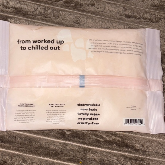 FLEWD Anxiety-Destroying Bath Treatment – Relaxing, Eco-Friendly, 10 oz - Picture 2 of 2